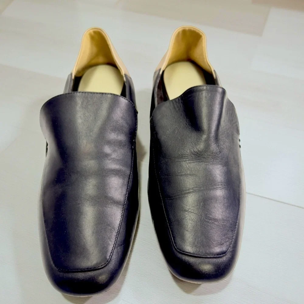 1. State Women's Black and Gold Leather Flats Size 7.5